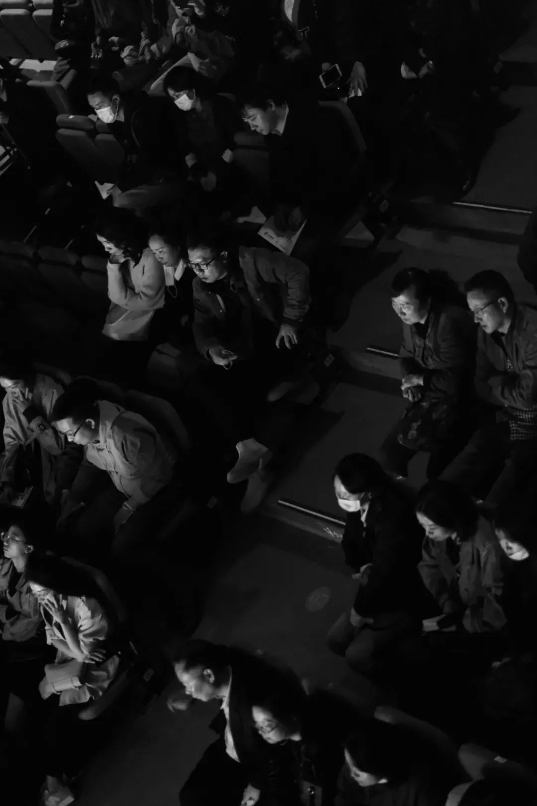 疫情之下平凡人的平凡故事 话剧隔离 剧本创作_疫情隔离